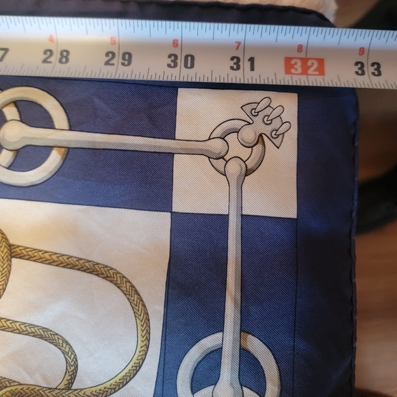 Hermes Cliquetis Vintage Silk Scarf - Picture 14 of 15